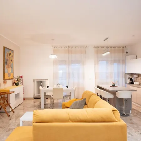 Casa Giulia - Modern 2br - 2 Baths - Ac & Wifi *