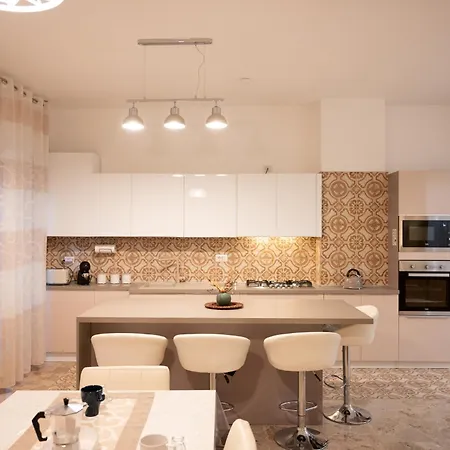 شقة Casa Giulia - Modern 2br - 2 Baths - Ac & Wifi *