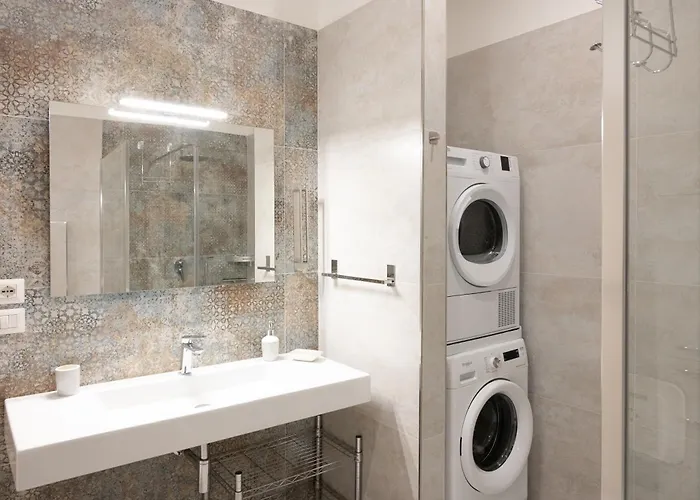 Casa Giulia - Modern 2br - 2 Baths - Ac & Wifi *